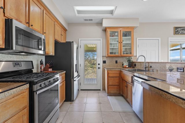 19662 White Horse Place, Cottonwood, CA 96022