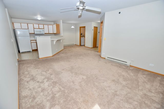 300 Cunat Boulevard 2C, Richmond, IL 60071