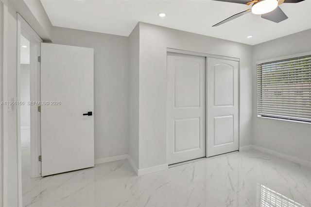 3916 NW 207th St Rd, Miami Gardens, FL 33055