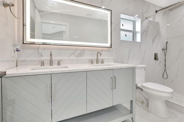 3916 NW 207th St Rd, Miami Gardens, FL 33055