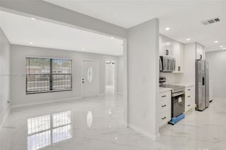 3916 NW 207th St Rd, Miami Gardens, FL 33055