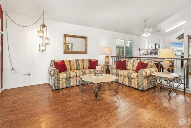 2808 La Costa Street, Bakersfield, CA 93306