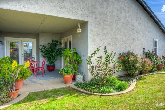 2808 La Costa Street, Bakersfield, CA 93306