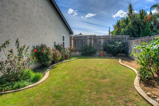 2808 La Costa Street, Bakersfield, CA 93306