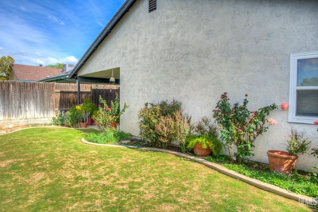 2808 La Costa Street, Bakersfield, CA 93306