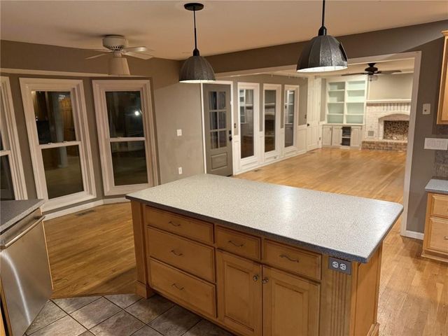 12509 W 154 Terrace, Overland Park, KS 66221