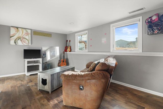 105 Winston WAY, Waunakee, WI 53597