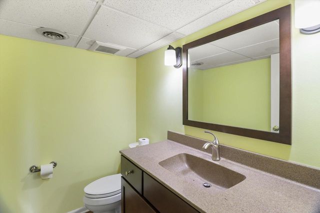 105 Winston WAY, Waunakee, WI 53597