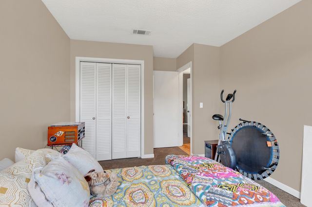 210 Raintree Dr, Hermitage, TN 37076
