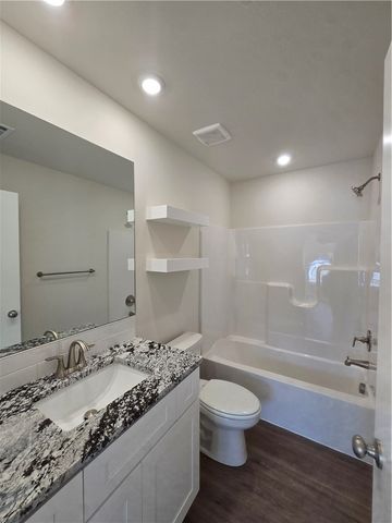 1313 Valley Drive, Gentry, AR 72734