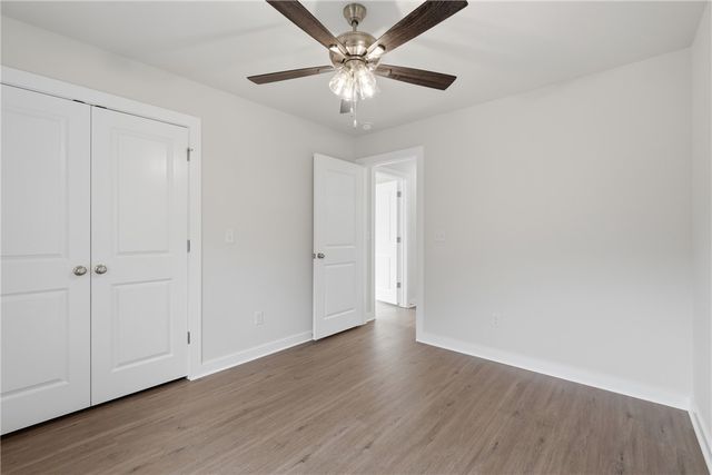 1313 Valley Drive, Gentry, AR 72734