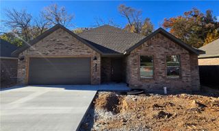 1313 Valley Drive, Gentry, AR 72734
