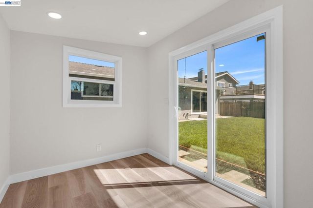 48465 Ursa Dr, Fremont, CA 94539