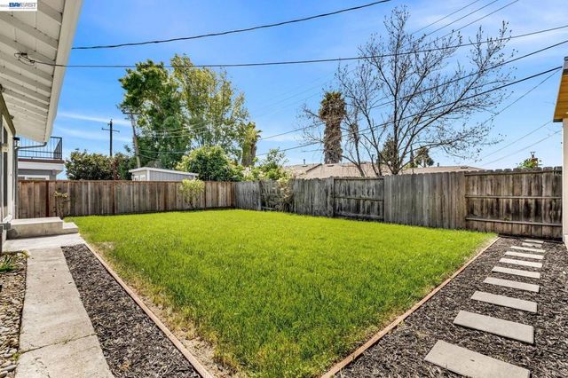 48465 Ursa Dr, Fremont, CA 94539