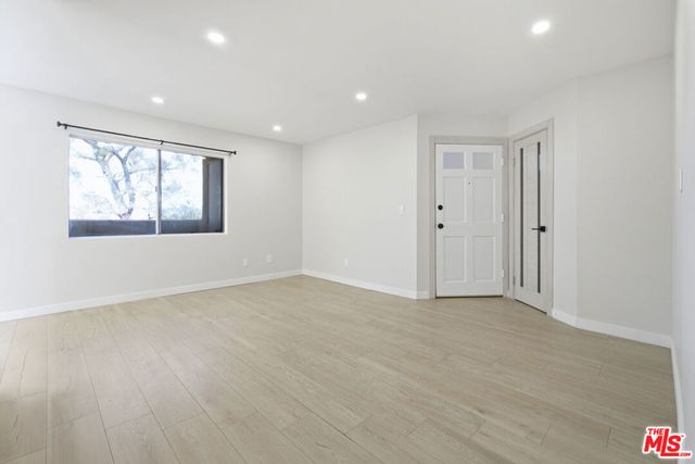 19863 Sandpiper Place 105, Santa Clarita, CA 91321