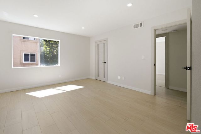 19863 Sandpiper Place 105, Santa Clarita, CA 91321
