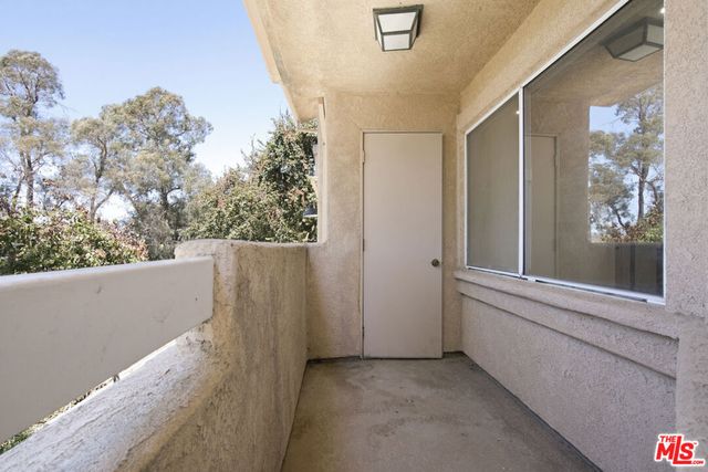 19863 Sandpiper Place 105, Santa Clarita, CA 91321