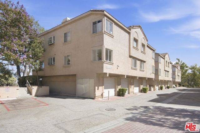 19863 Sandpiper Place 105, Santa Clarita, CA 91321