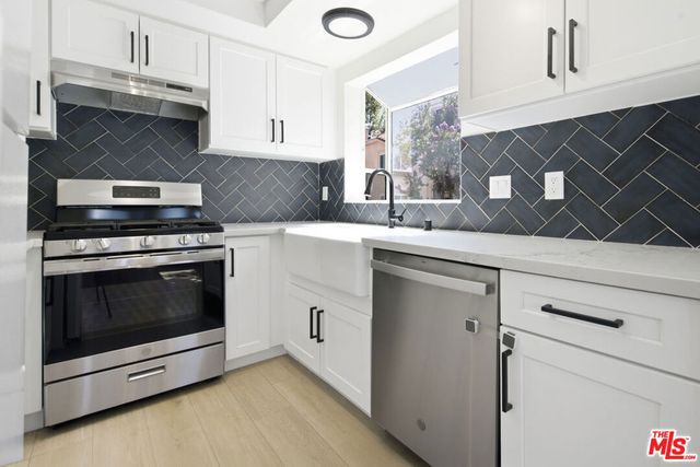 19863 Sandpiper Place 105, Santa Clarita, CA 91321