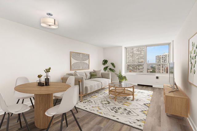 720 W Gordon Terrace 18B, Chicago, IL 60613
