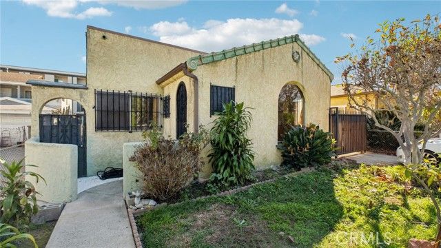 2958 Partridge, Los Angeles, CA 90039