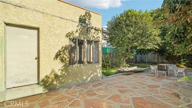 2958 Partridge, Los Angeles, CA 90039