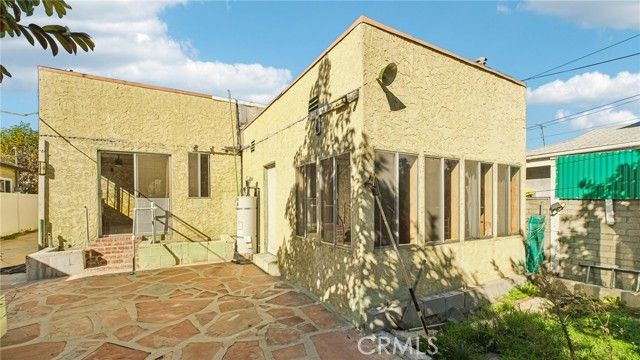 2958 Partridge, Los Angeles, CA 90039