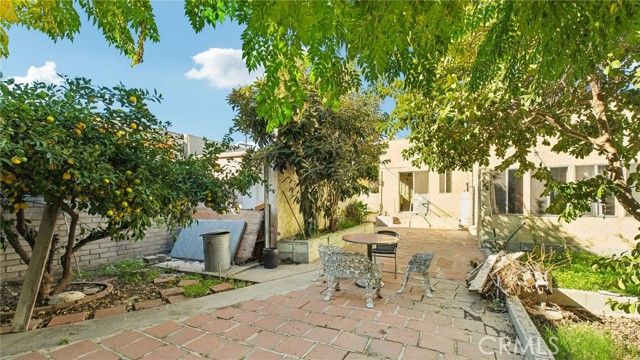 2958 Partridge, Los Angeles, CA 90039