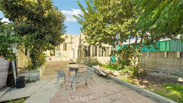 2958 Partridge, Los Angeles, CA 90039