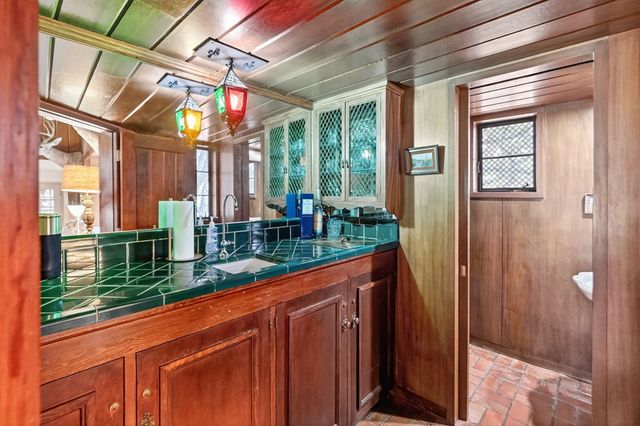 1600 W Ohio Ave, Midland, TX 79701