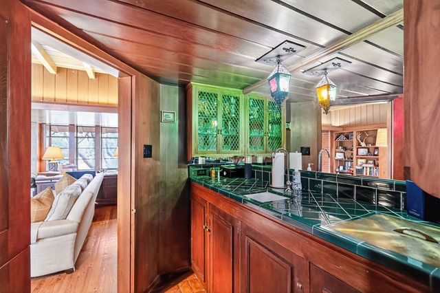 1600 W Ohio Ave, Midland, TX 79701