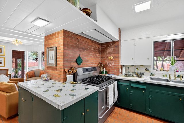 1600 W Ohio Ave, Midland, TX 79701