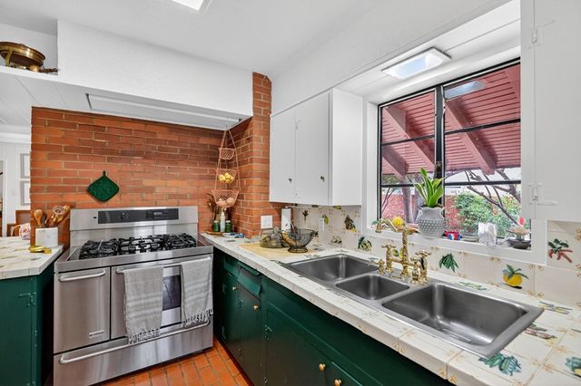 1600 W Ohio Ave, Midland, TX 79701