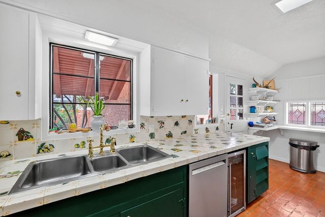 1600 W Ohio Ave, Midland, TX 79701