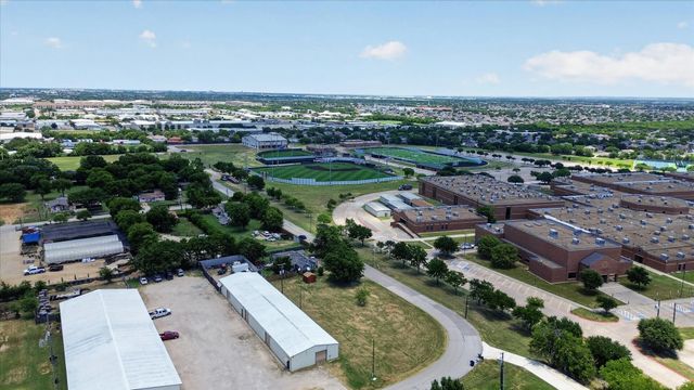 8006 Renee Drive, Arlington, TX 76001