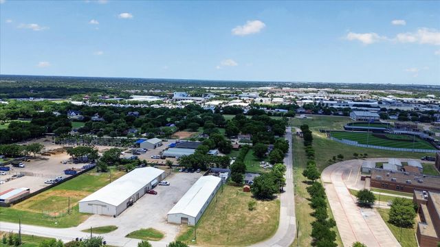 8006 Renee Drive, Arlington, TX 76001