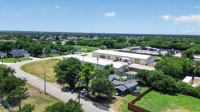 8006 Renee Drive, Arlington, TX 76001