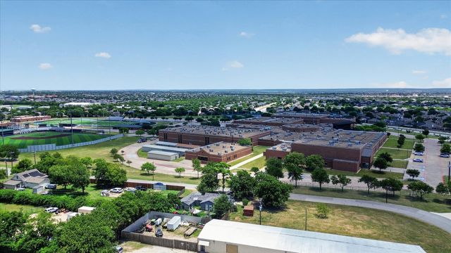 8006 Renee Drive, Arlington, TX 76001