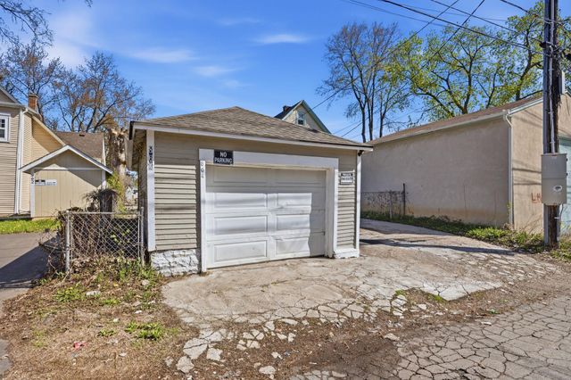 864 Sims Avenue, Saint Paul, MN 55106