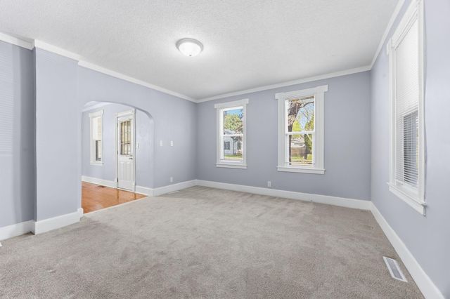 864 Sims Avenue, Saint Paul, MN 55106
