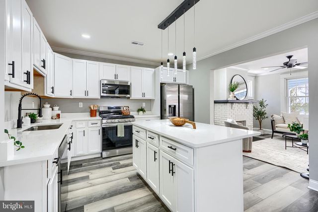 2902 WESTFIELD AVE, Baltimore, MD 21214