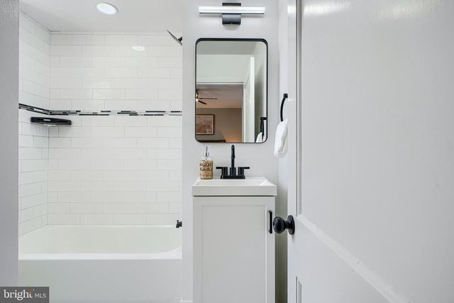 2902 WESTFIELD AVE, Baltimore, MD 21214