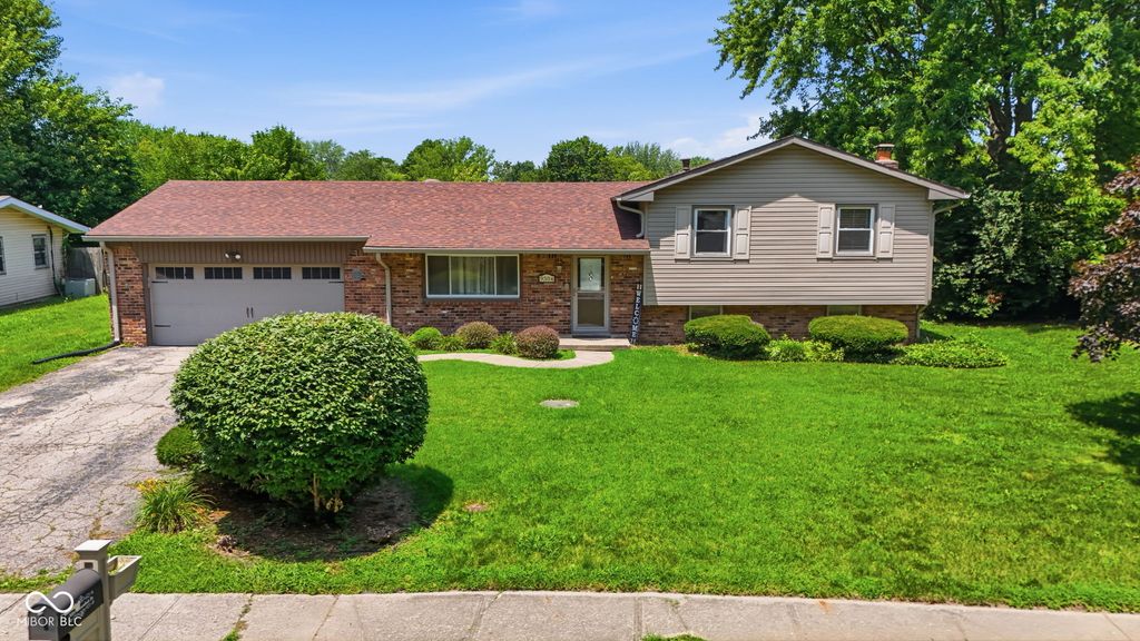 9304 Shenandoah Drive, Indianapolis, IN 46229