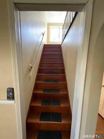 198 Broad Street, Manchester, CT 06042