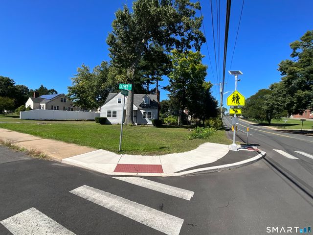 198 Broad Street, Manchester, CT 06042