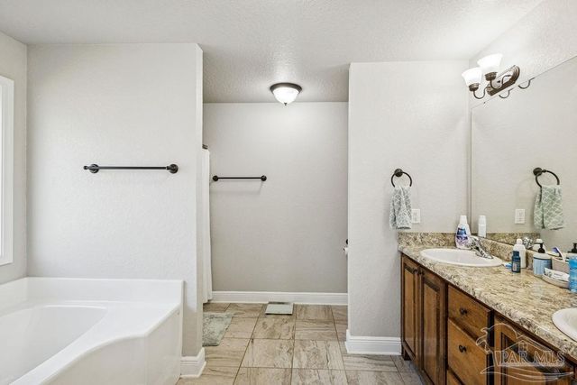 6263 Browning St, Milton, FL 32570