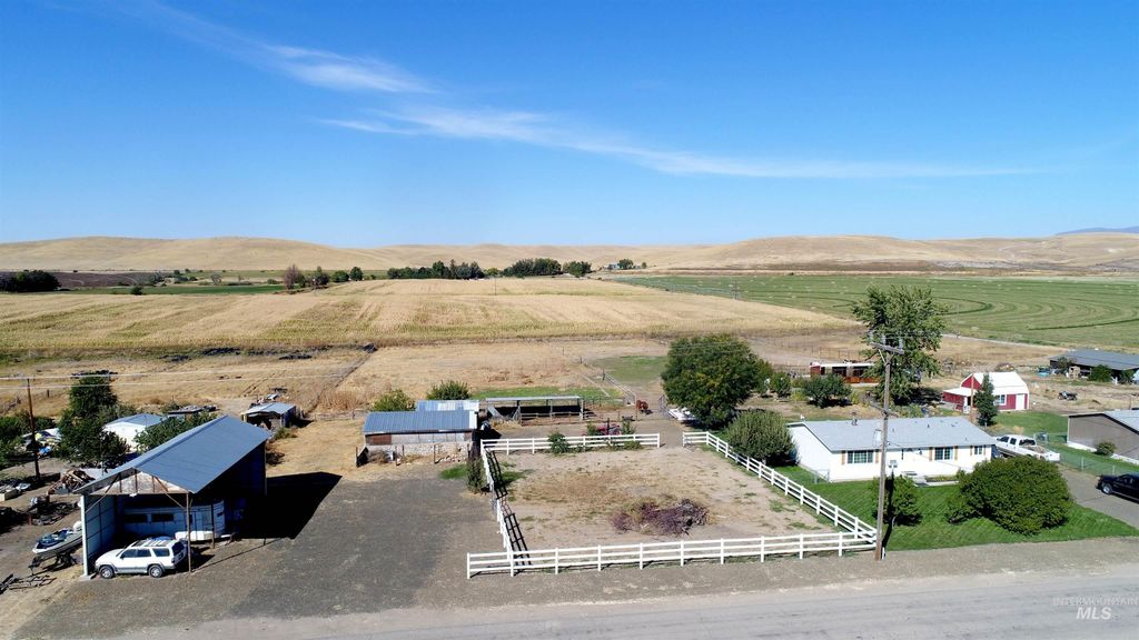 5656 Hillview Road, Emmett, ID 83617 photo 1