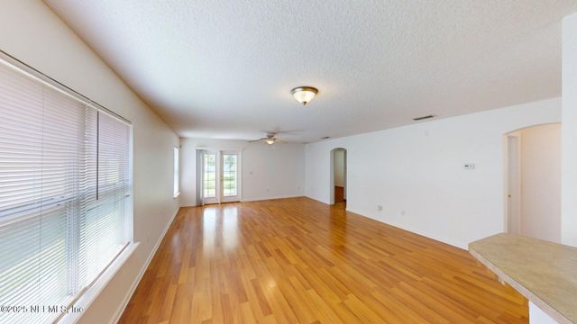 3862 PEBBLE BROOKE Circle S, Orange Park, FL 32065