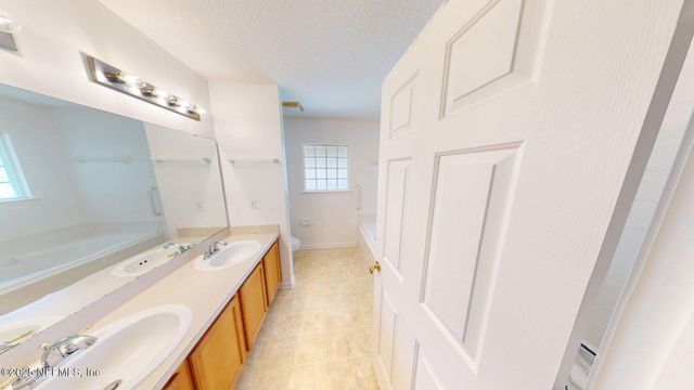 3862 PEBBLE BROOKE Circle S, Orange Park, FL 32065
