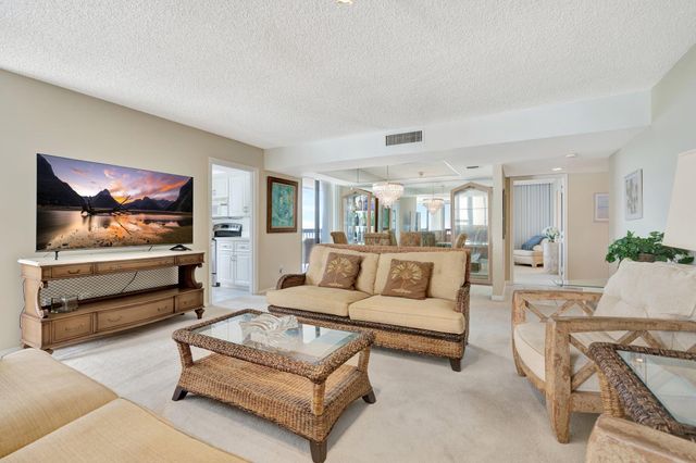 5380 N Ocean Drive 11a, Riviera Beach, FL 33404